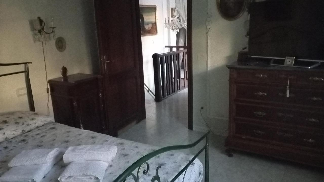 Domus Garden Bed and Breakfast Olbia Buitenkant foto