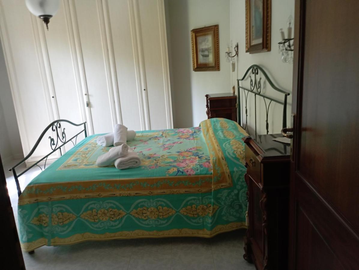 Domus Garden Bed and Breakfast Olbia Buitenkant foto